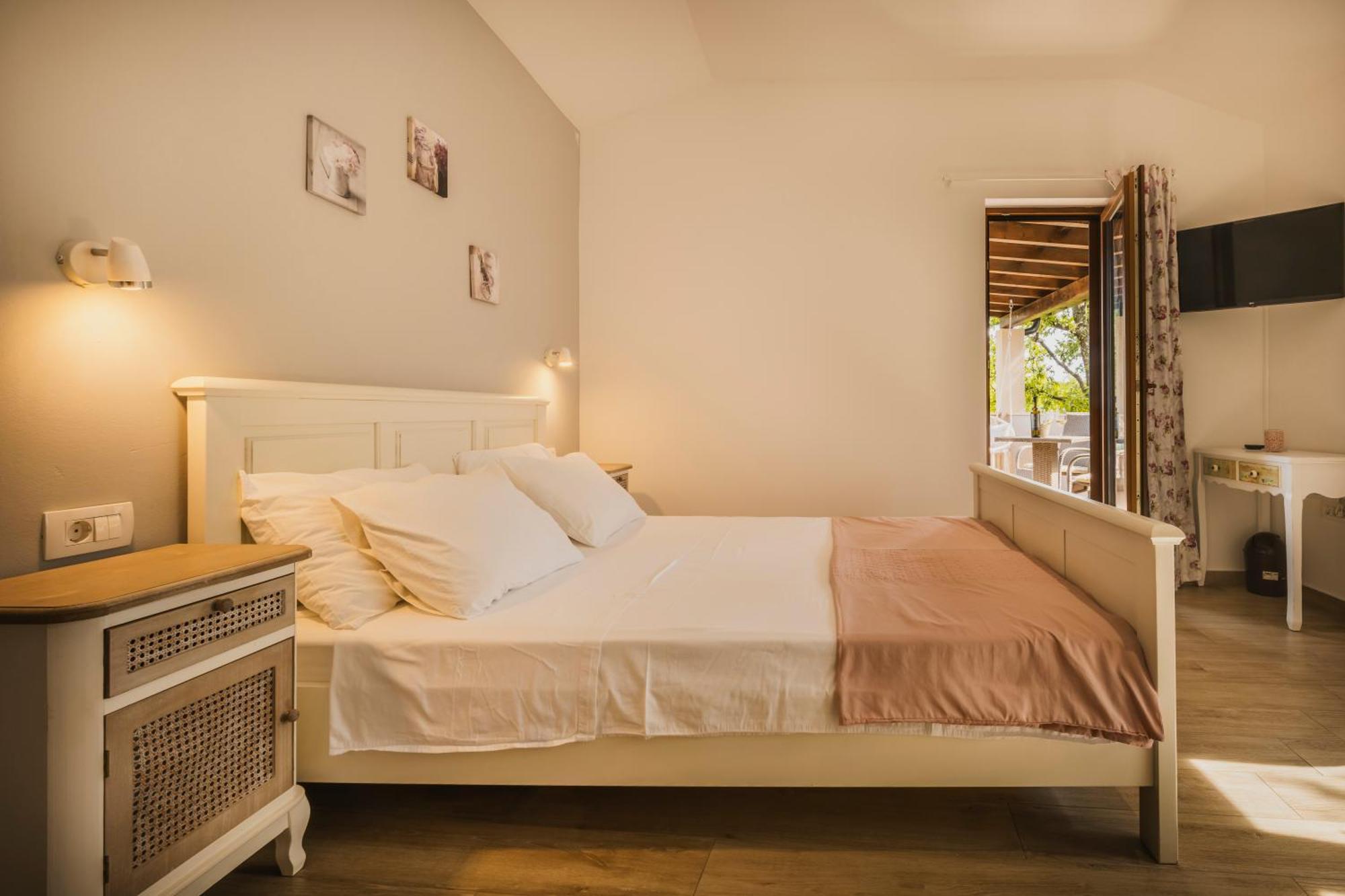 Rooms With Breakfast Near Porec Nova Vas  ภายนอก รูปภาพ